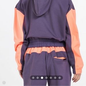 Nike Sportswear Icon Clash Women’s sweatpants.